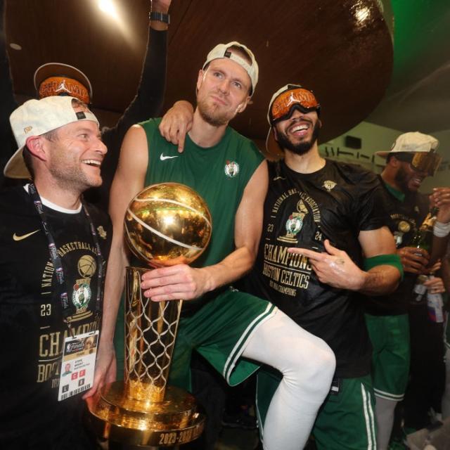 开云线上入口-带伤出战波神功成名就，波士顿让他不想再继续漂泊